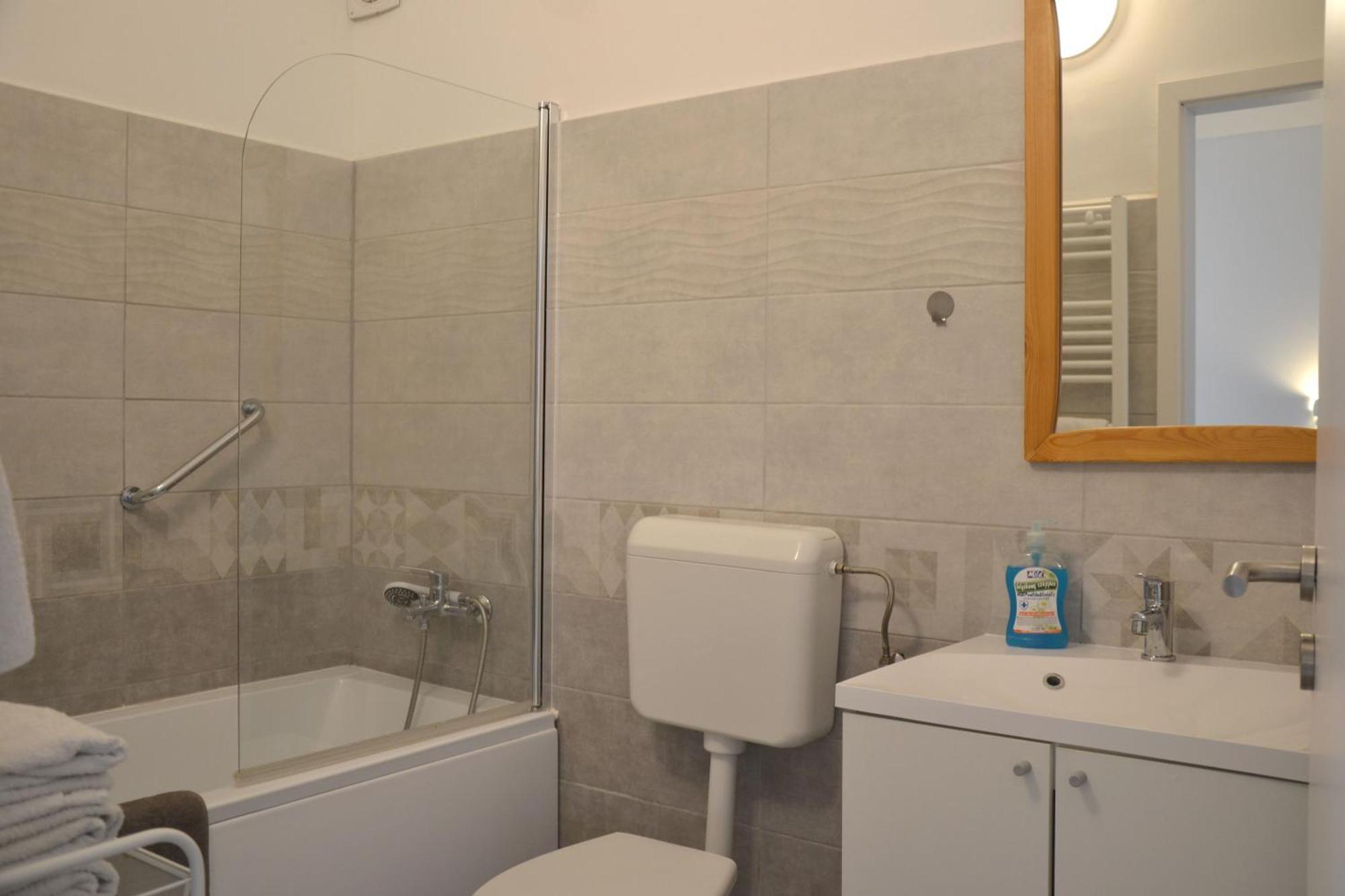 Akvamarin Apartman Keszthely Bagian luar foto